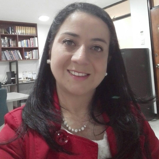 Carolina R. Buitrago