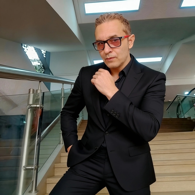 Robert Alejandro Bolivar Velásquez