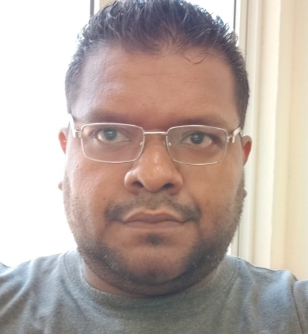 Miguel Angel Deniz Flores