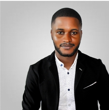 Gustabo Viveros Angulo