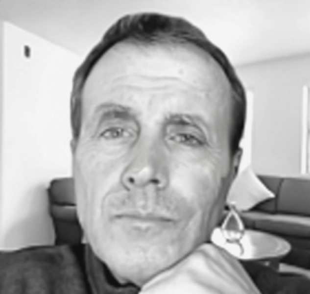 Fernando Juan Lepre Pose