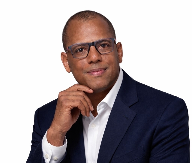 Hector Quiñones Ross O El Ingeniero Del Derecho
